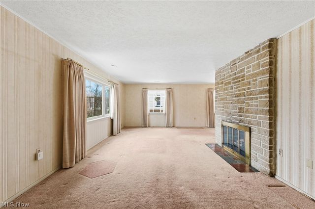 455 Vineland Road, Bay Village, OH 44140