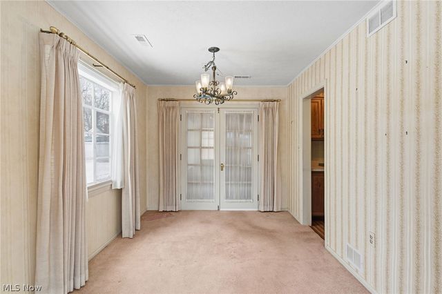 455 Vineland Road, Bay Village, OH 44140