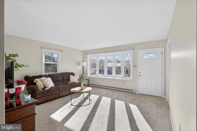 27 ROSEMONT AVE, Reading, PA 19607