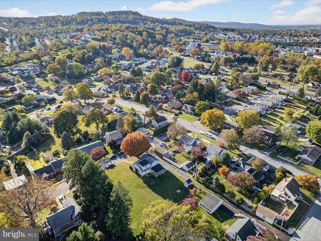 27 ROSEMONT AVE, Reading, PA 19607