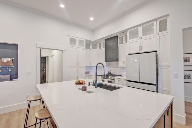 2152 Summerwood Drive, Mount Pleasant, SC 29466