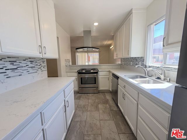 5651 Sumner Way 310, Culver City, CA 90230