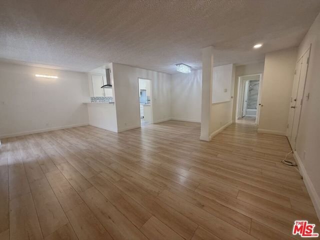 5651 Sumner Way 310, Culver City, CA 90230