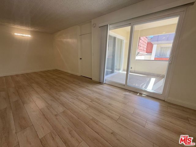 5651 Sumner Way 310, Culver City, CA 90230