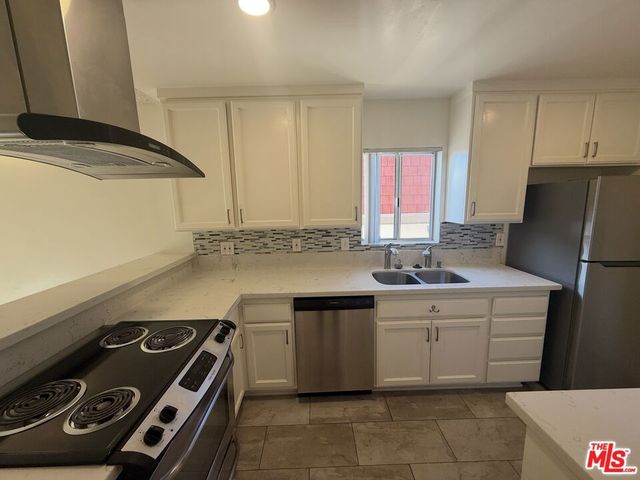 5651 Sumner Way 310, Culver City, CA 90230