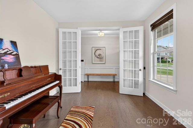 8224 Cornhill Avenue, Charlotte, NC 28277