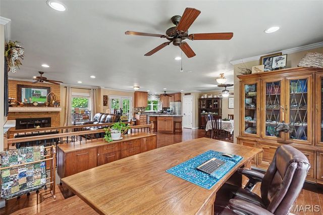 6 Cherrywood Court, St Peters, MO 63376