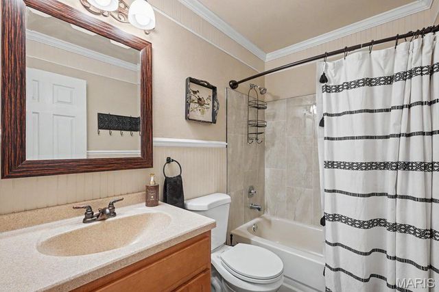 6 Cherrywood Court, St Peters, MO 63376