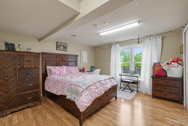 6 Cherrywood Court, St Peters, MO 63376