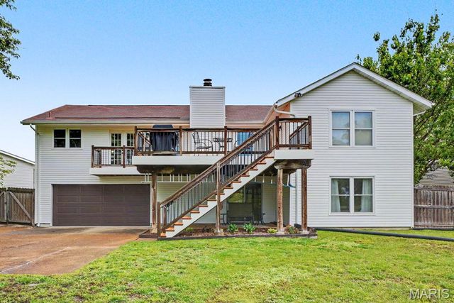 6 Cherrywood Court, St Peters, MO 63376