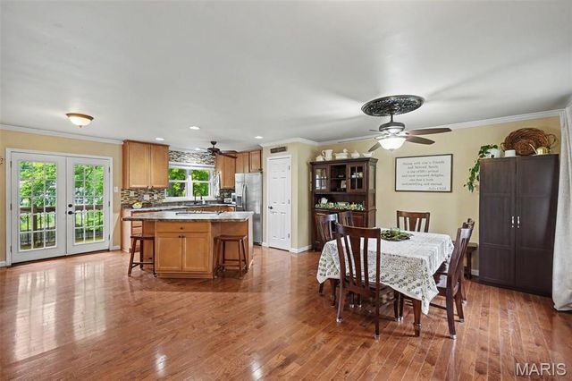 6 Cherrywood Court, St Peters, MO 63376