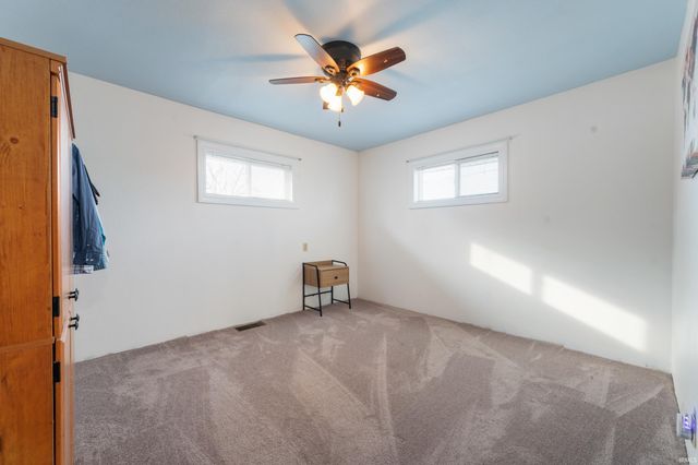 617 W 15th Street, Muncie, IN 47302