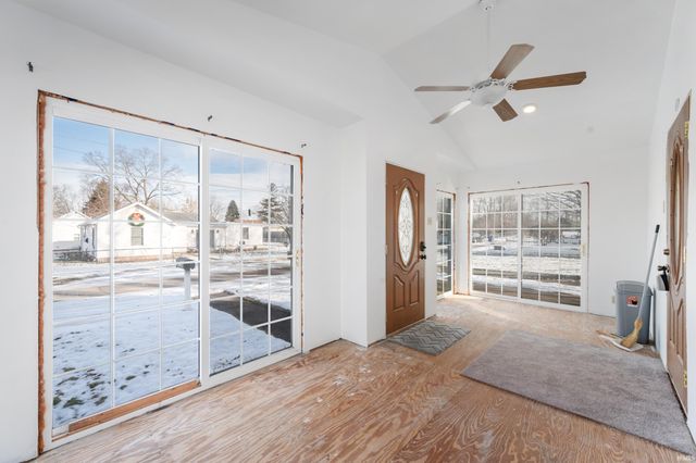 617 W 15th Street, Muncie, IN 47302