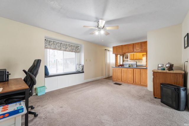 617 W 15th Street, Muncie, IN 47302