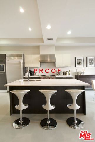 2216 Main Street 204, Santa Monica, CA 90405