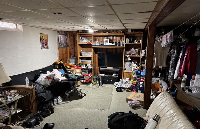 9922 Yorkshire Road, Detroit, MI 48224