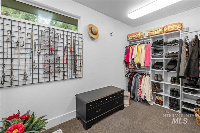 5757 S Cole Rd, Boise, ID 83709