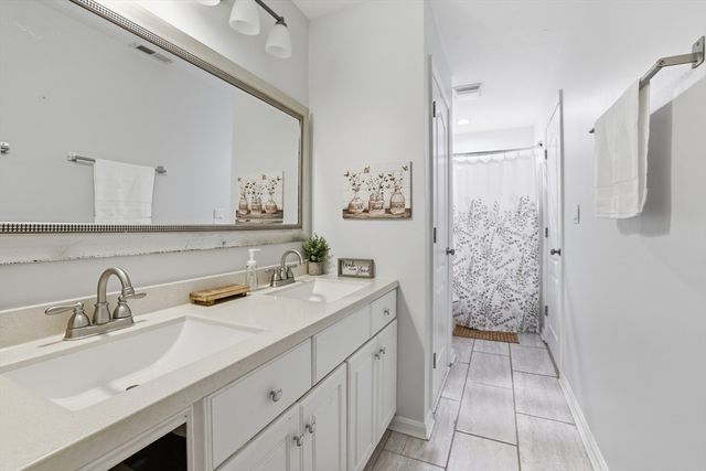 501 Auburn St 406, Whitman, MA 02382