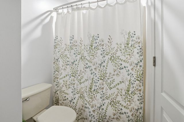 501 Auburn St 406, Whitman, MA 02382