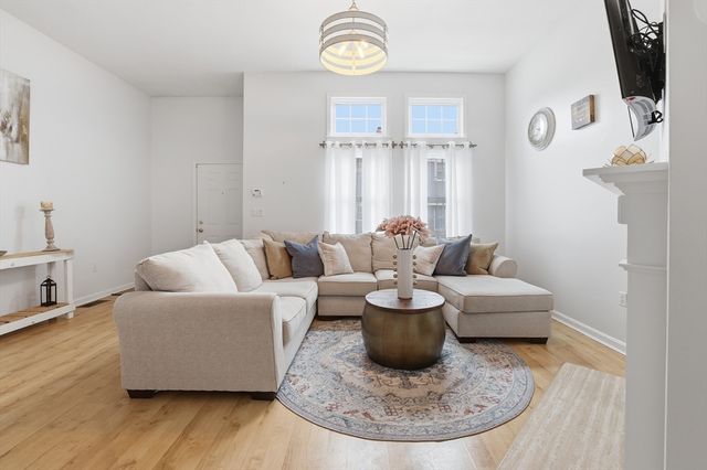 501 Auburn St 406, Whitman, MA 02382