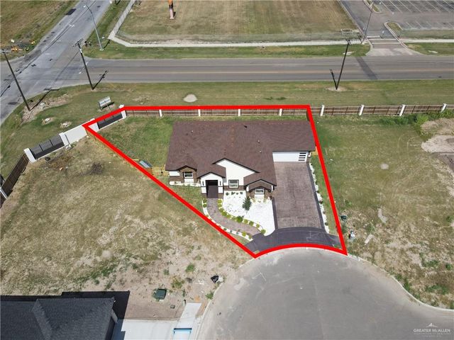 2209 N Gaytan Avenue, Edinburg, TX 78542