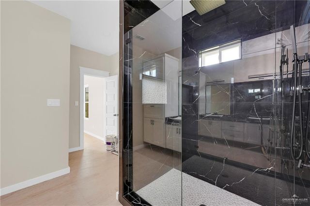 2209 N Gaytan Avenue, Edinburg, TX 78542