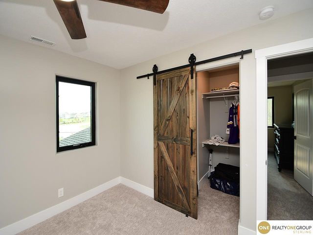 8215 N 166th Street, Bennington, NE 68007