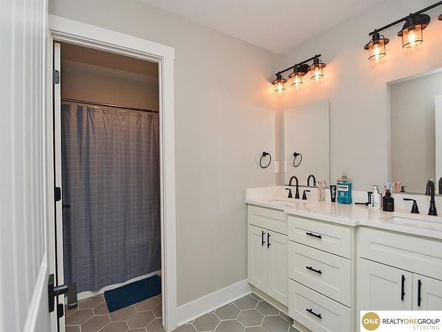 8215 N 166th Street, Bennington, NE 68007
