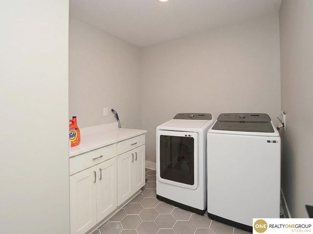 8215 N 166th Street, Bennington, NE 68007