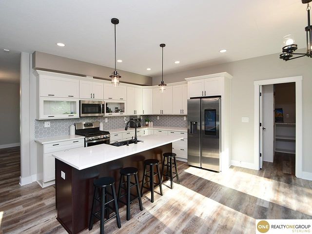 8215 N 166th Street, Bennington, NE 68007