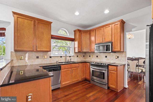 46792 TRAILWOOD PL, Sterling, VA 20165