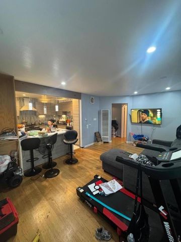 542 Commercial Avenue, South San Francisco, CA 94080
