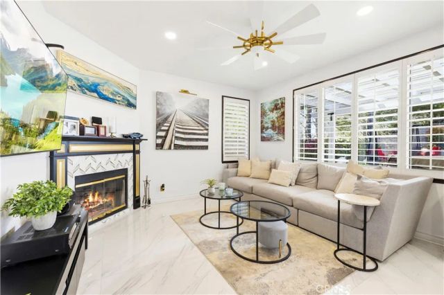 23233 Sageview Court, Valencia, CA 91354