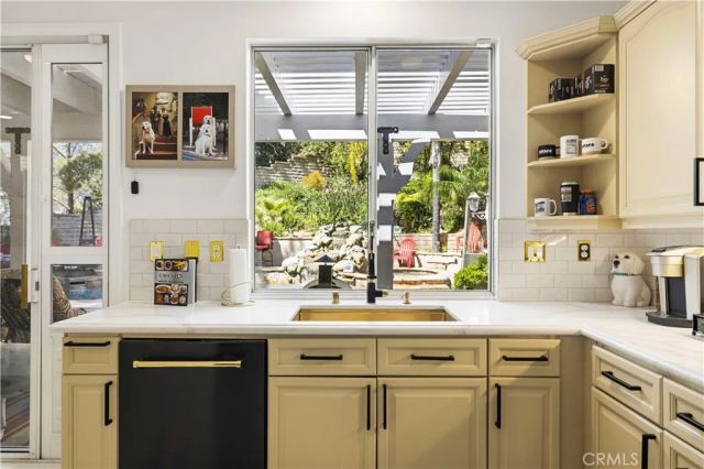 23233 Sageview Court, Valencia, CA 91354