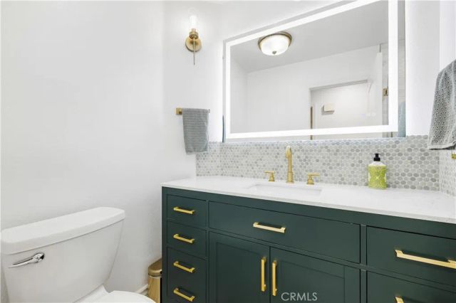 23233 Sageview Court, Valencia, CA 91354