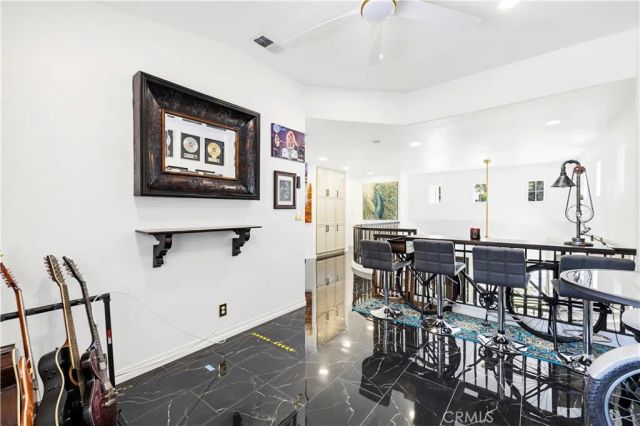 23233 Sageview Court, Valencia, CA 91354