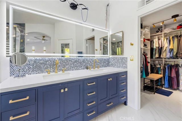 23233 Sageview Court, Valencia, CA 91354