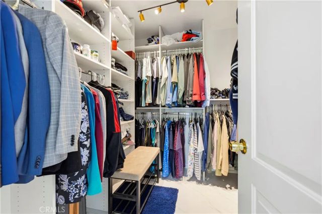 23233 Sageview Court, Valencia, CA 91354