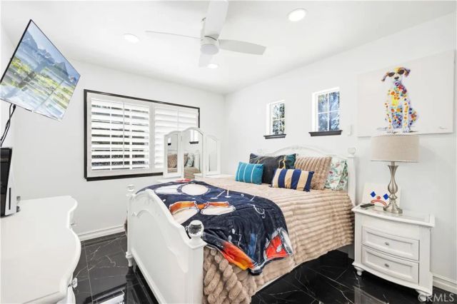 23233 Sageview Court, Valencia, CA 91354