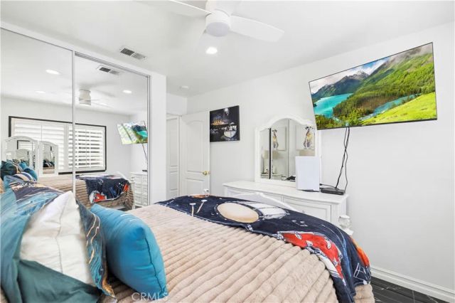 23233 Sageview Court, Valencia, CA 91354