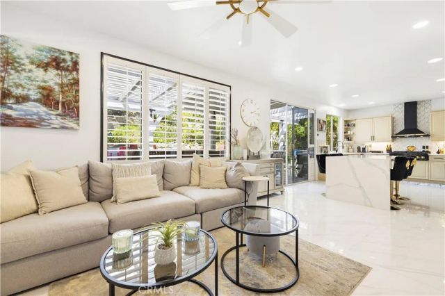 23233 Sageview Court, Valencia, CA 91354