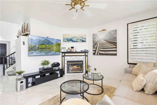 23233 Sageview Court, Valencia, CA 91354