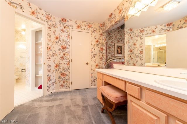 25235 Penshurst Drive, Beachwood, OH 44122
