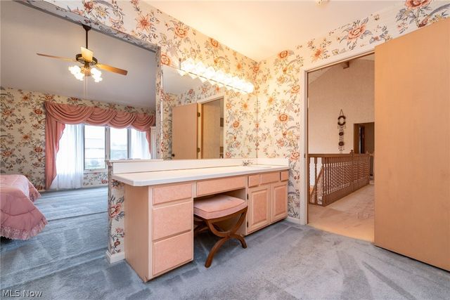 25235 Penshurst Drive, Beachwood, OH 44122