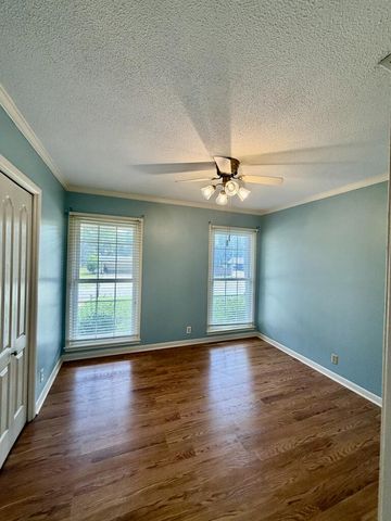 1305 Sussex Court, Dothan, AL 36303