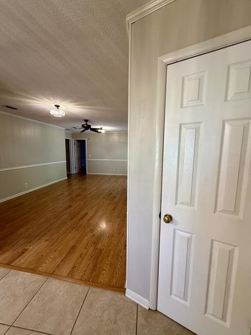 1305 Sussex Court, Dothan, AL 36303