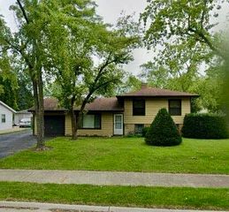 505 Banyan Drive, Northbrook, IL 60062