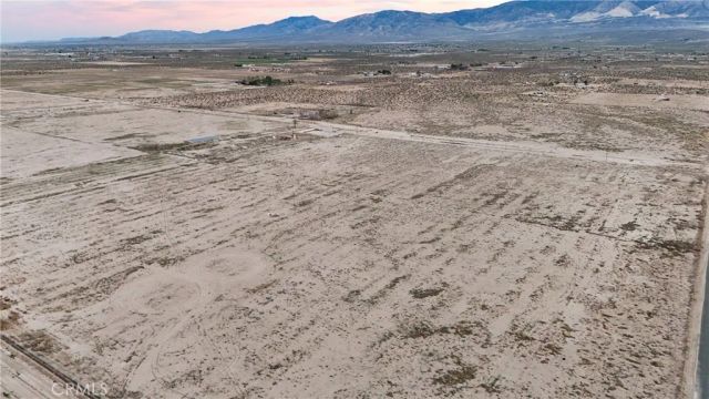 793 Locust, Lucerne Valley, CA 92356