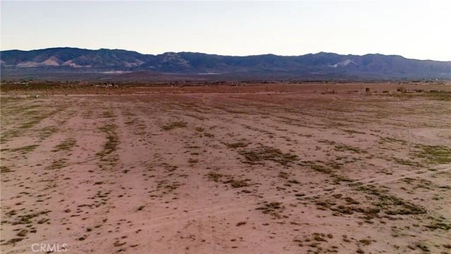 793 Locust, Lucerne Valley, CA 92356