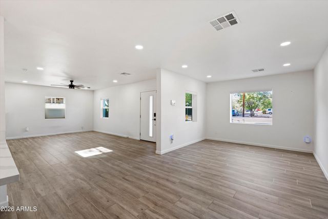 333 E Clarendon Avenue, Phoenix, AZ 85012
